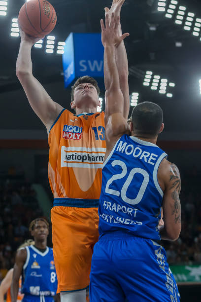 表现强劲 表现强劲