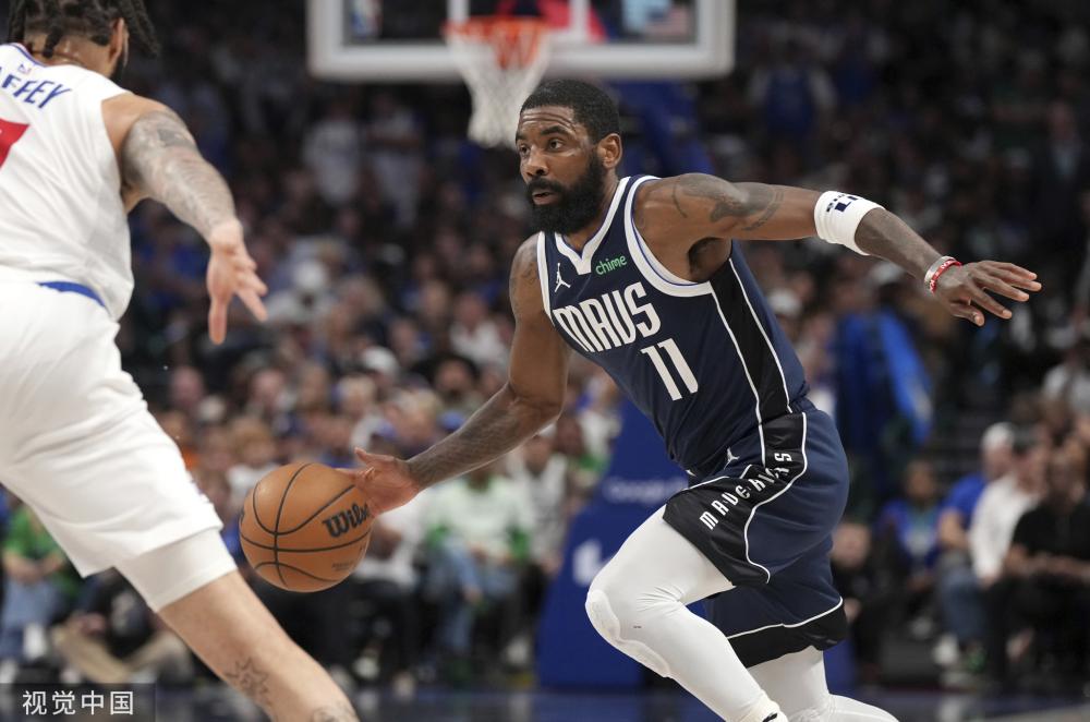 中脱颖而出 中脱颖而出