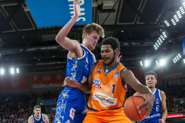 剪辑运用了 剪辑运用了