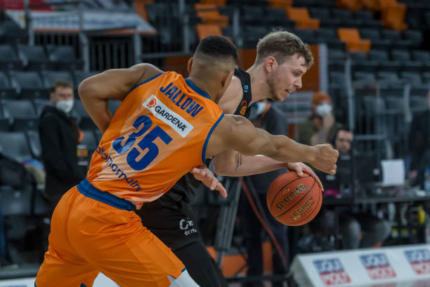 可谓亮眼 可谓亮眼