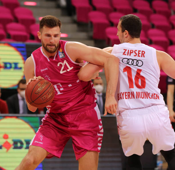 关键人物 关键人物