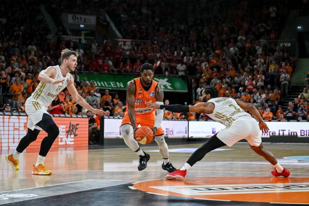 坚实基础 坚实基础